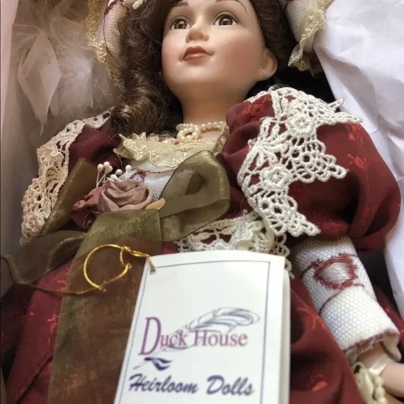 Victorian Heirloom doll 19” new in box